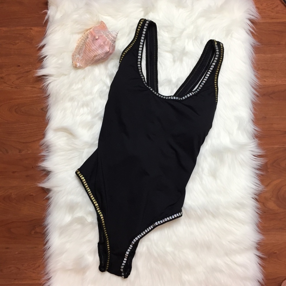 La Blanca Threading Along one piece swimsuit 20W